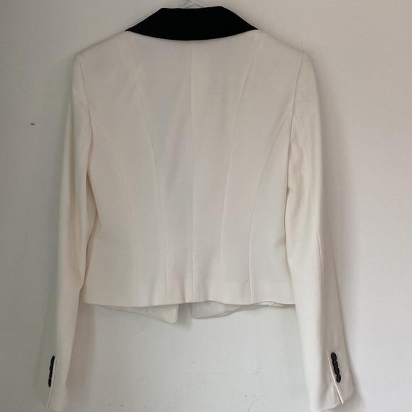 Ann Taylor tailored jacket, ivory w/black trim; Women Size 2 - Picture 6 of 12